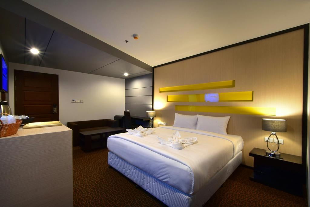 Siam Oriental Hotel Хат Яй Екстериор снимка