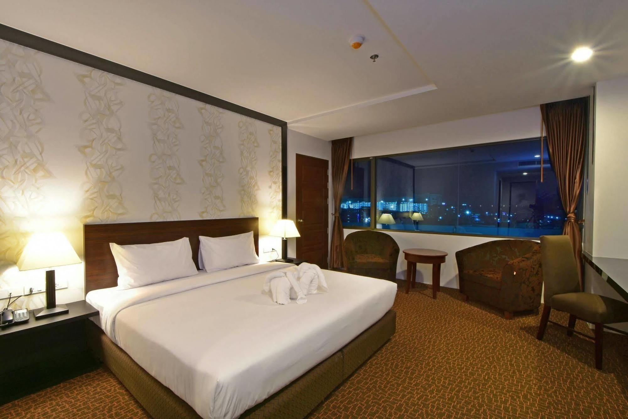 Siam Oriental Hotel Хат Яй Екстериор снимка