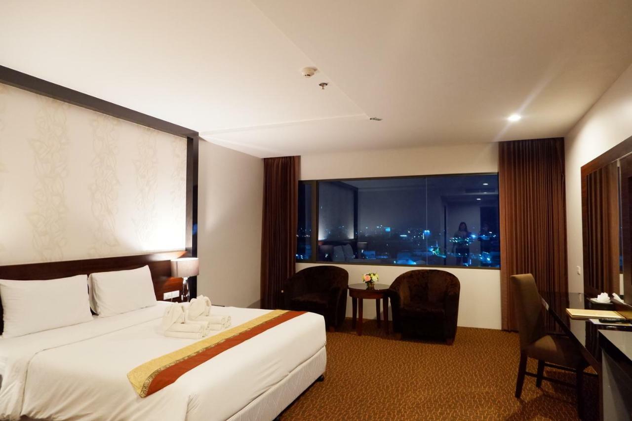Siam Oriental Hotel Хат Яй Екстериор снимка